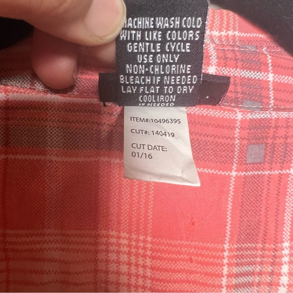 Torrid Relaxed Fit Brushed Rayon coral light Button-Up Shirt 0X or oversized lg - Picture 11 of 13